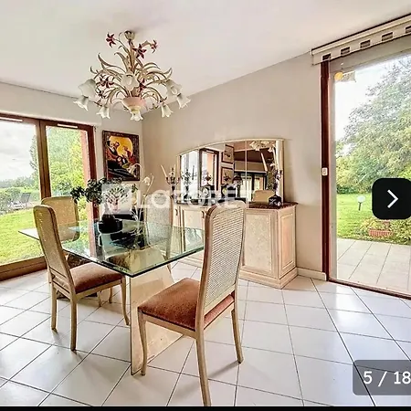 Villa Maison Standing 260m2 Veranda Piscine Jardin 2700m2 Vue Campagne